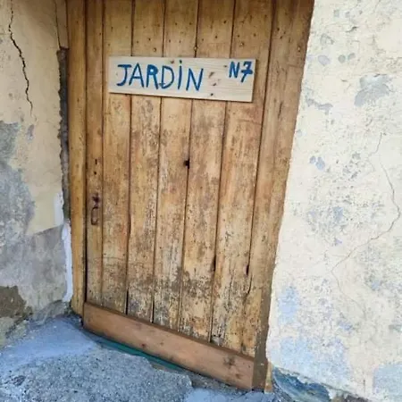 Petite Maison De Bourg *